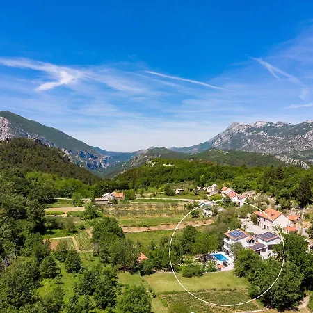 Vila Zara With 32 Sqm Heated Pool, Jacuzzi, Billiard, Tennis Table, 8pax Kučiće
