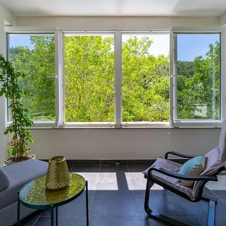 Vila Zara With 32 Sqm Heated Pool, Jacuzzi, Billiard, Tennis Table, 8pax Kučiće